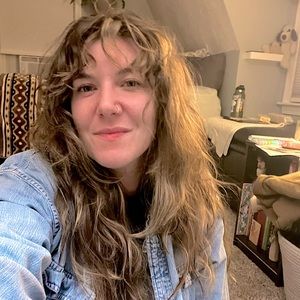 Meet your Posher, Kelly